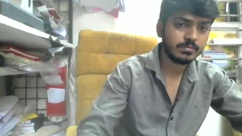 Snapshot of robertsalia220 chatting on 06-19-26, 07:45 Robertsalia online show from 06-19-26, 07:45