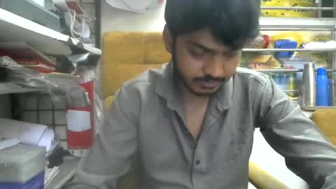 Snapshot of robertsalia220 chatting on 06-25-26, 01:04 Robertsalia online show from 06-25-26, 01:04