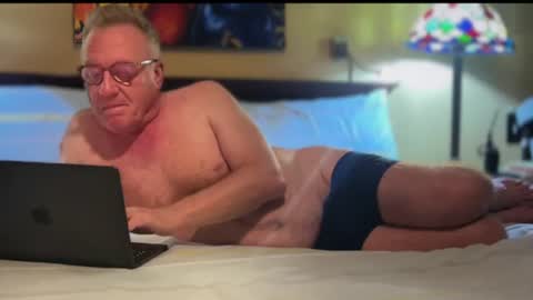 Snapshot of roberttherabbit chatting on 07-28-26, 07:37 RobertTheRabbit online show from 07-28-26, 07:37