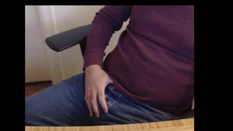 robidan6923 online show from 12-16-24, 01:22