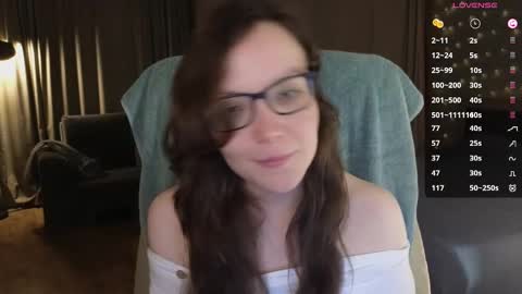 Snapshot of robin_gal chatting on 01-19-25, 07:26 Robin online show from 01-19-25, 07:26