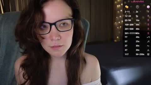 Snapshot of robin_gal chatting on 02-06-25, 08:13 Robin online show from 02-06-25, 08:13