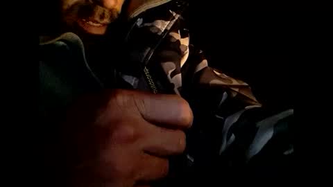 Snapshot of robincom23 chatting on 02-24-25, 02:40 R online show from 02-24-25, 02:40