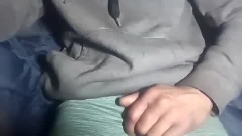 Snapshot of robincom23 chatting on 11-17-25, 02:12 R online show from 11-17-25, 02:12