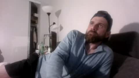 Snapshot of robinsonpainting1 chatting on 06-24-26, 05:28 robinsonpainting1 online show from 06-24-26, 05:28