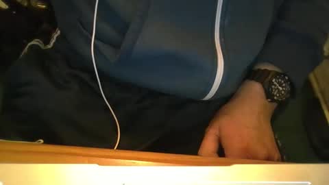 Roger online show from 11-26-25, 11:28