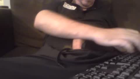 Snapshot of robmutant chatting on 01-29-25, 10:05 robmutant online show from 01-29-25, 10:05