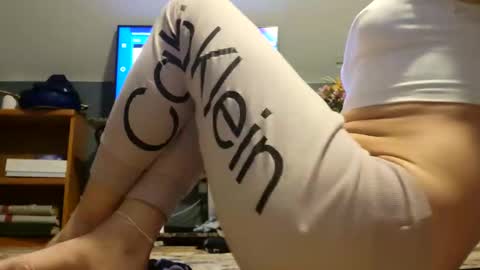 Snapshot of robs2rage chatting on 10-18-25, 11:44 robs2rage online show from 10-18-25, 11:44