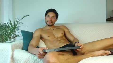 Snapshot of roby_millerr chatting on 10-05-25, 07:34 roby_millerr online show from 10-05-25, 07:34