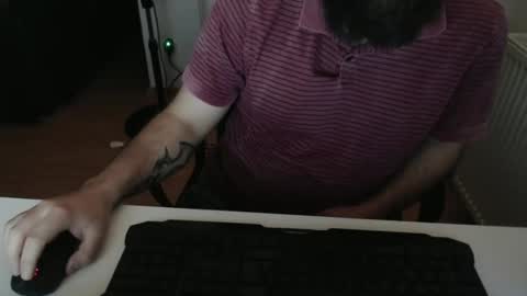 Snapshot of robzombi chatting on 12-22-24, 05:32 Rockbart online show from 12-22-24, 05:32