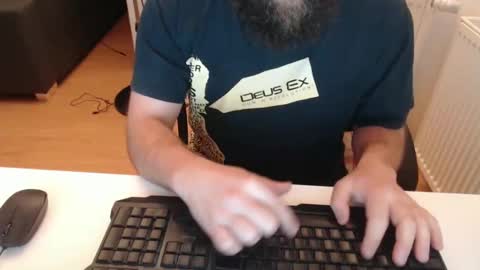 Snapshot of robzombi chatting on 03-08-25, 12:44 Rockbart online show from 03-08-25, 12:44