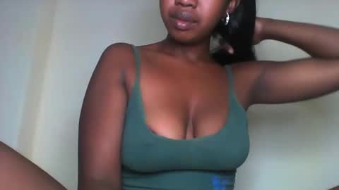 rochellinah online show from 03-20-26, 12:48