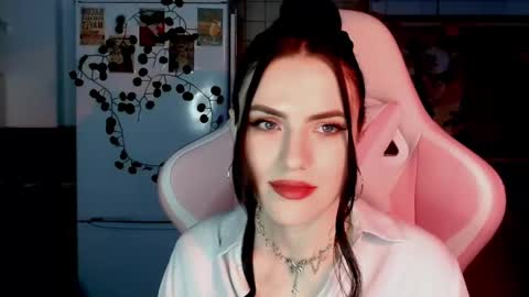 Sophie  online show from 12-13-24, 04:27