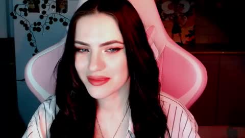Sophie  online show from 12-14-24, 01:49