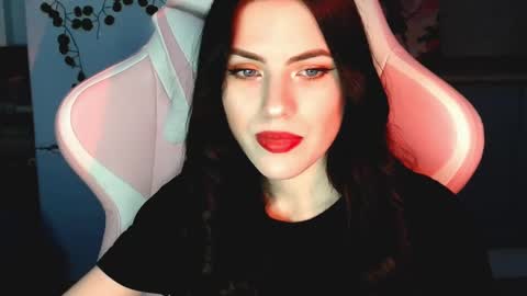 Sophie  online show from 12-15-24, 10:28