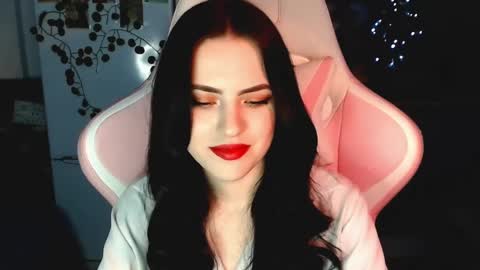 Sophie  online show from 12-18-24, 02:06