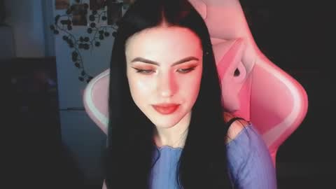 Sophie  online show from 12-26-24, 10:37