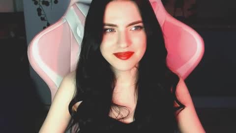 Sophie  online show from 12-28-24, 04:52