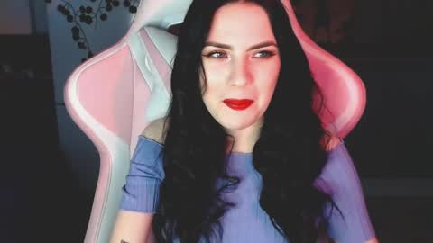 Sophie  online show from 12-30-24, 10:43