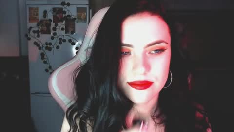 Sophie  online show from 12-30-24, 01:47