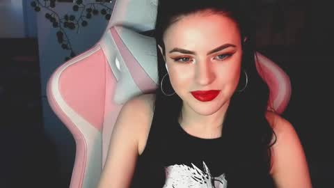 Sophie  online show from 01-04-25, 10:38