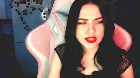 Sophie  online show from 01-05-25, 10:32