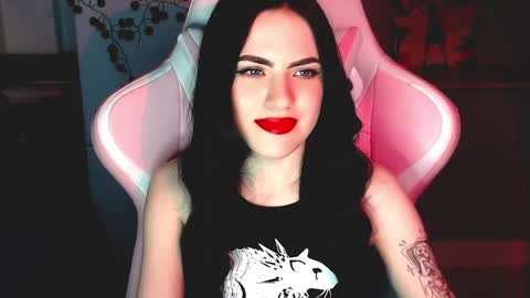 Sophie  online show from 01-29-25, 01:38