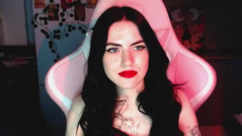 Sophie  online show from 01-31-25, 04:48