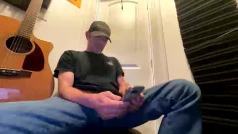 Snapshot of rockstarmaverick2025 chatting on 12-21-25, 06:04 rockstarmaverick2025 online show from 12-21-25, 06:04