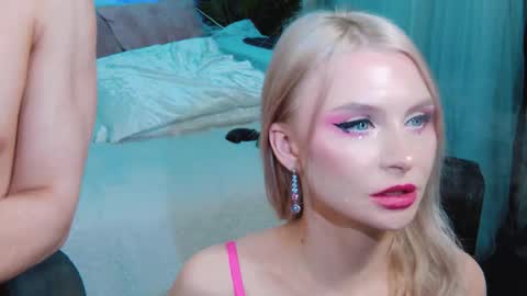 Lina and Den online show from 11-15-25, 04:32