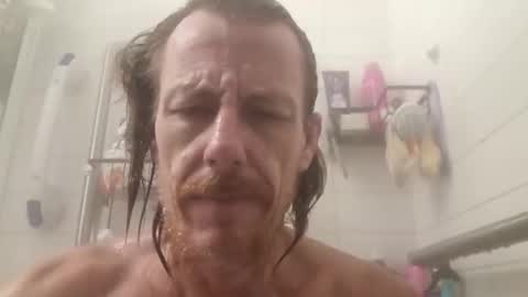 Snapshot of rod77knee chatting on 06-05-26, 09:59 rod77knee online show from 06-05-26, 09:59