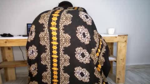 Berry online show from 10-08-25, 07:33