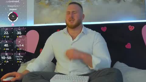 Snapshot of roddy_riss chatting on 02-05-25, 01:44 Roddy online show from 02-05-25, 01:44