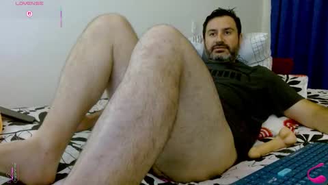 Snapshot of rodher81 chatting on 06-06-26, 12:27 Rod online show from 06-06-26, 12:27