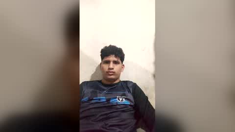 Snapshot of rodri1k chatting on 03-23-26, 04:27 rodri1k online show from 03-23-26, 04:27