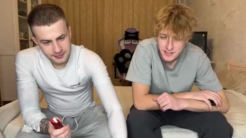 Rodrigo online show from 10-04-25, 02:37