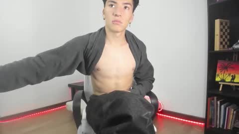 Roff Lust online show from 02-16-26, 03:02