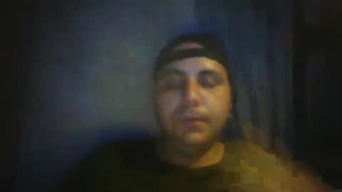 Snapshot of roger3600 chatting on 11-11-25, 01:05 Roger online show from 11-11-25, 01:05