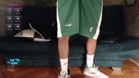 Snapshot of rogert_xx chatting on 01-21-25, 01:39 Rogert online show from 01-21-25, 01:39