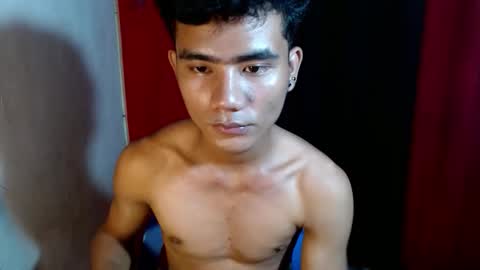 Snapshot of roianboyyy chatting on 05-12-26, 02:58 roianboyyy online show from 05-12-26, 02:58