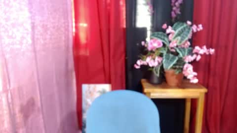 Snapshot of roianboyyy chatting on 06-18-26, 11:53 roianboyyy online show from 06-18-26, 11:53