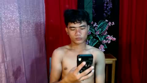 Snapshot of roianboyyy chatting on 06-22-26, 12:24 roianboyyy online show from 06-22-26, 12:24