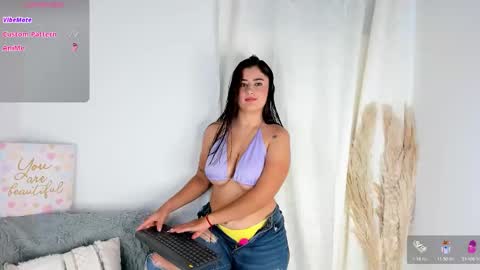 Snapshot of rojita30 chatting on 06-10-26, 12:33 rojita30 online show from 06-10-26, 12:33