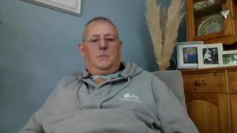 rokard121 online show from 01-10-25, 10:17