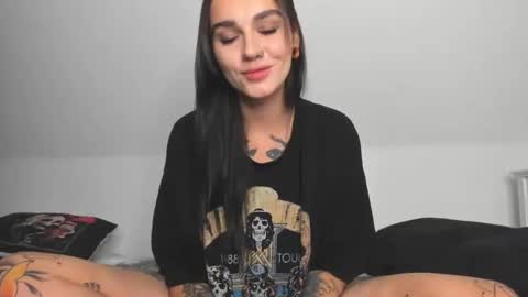 Snapshot of rokiinbaby chatting on 10-03-25, 07:33 rokiinbaby online show from 10-03-25, 07:33