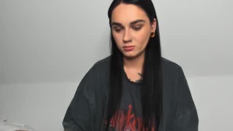 Snapshot of rokiinbaby chatting on 11-25-25, 08:42 rokiinbaby online show from 11-25-25, 08:42