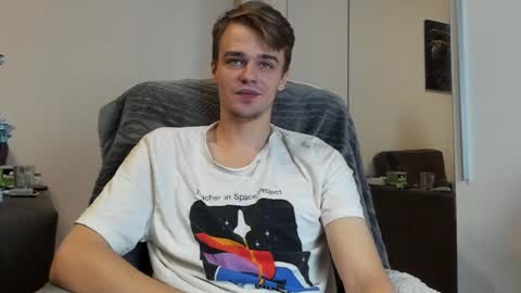 taylor fox online show from 12-25-24, 02:56