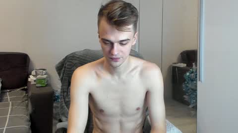 taylor fox online show from 12-30-24, 02:30