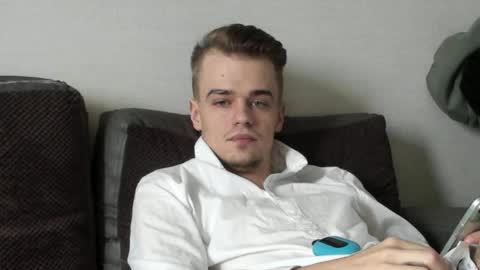 taylor fox online show from 03-12-25, 11:42