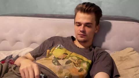 taylor fox online show from 11-23-25, 04:18